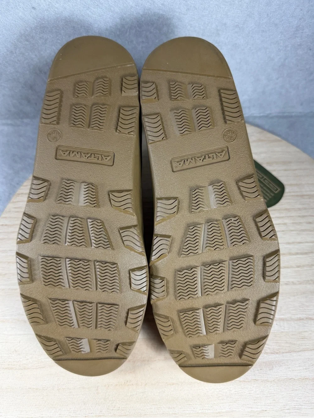 NWT Altama OTB Maritime Assault Low 335003 Coyote Tan Mens 5 Tactical Shoes EUC